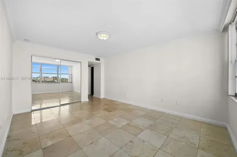 18011 Biscayne Boulevard Aventura FL 33160