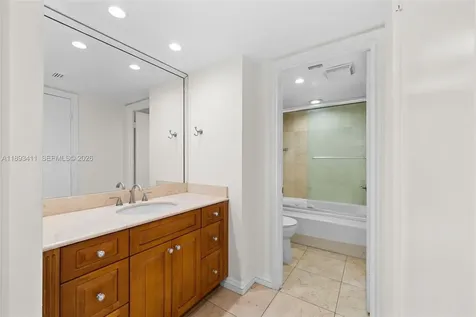 18011 Biscayne Boulevard Aventura FL 33160