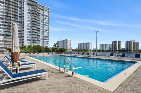 18011 Biscayne Boulevard Aventura FL 33160