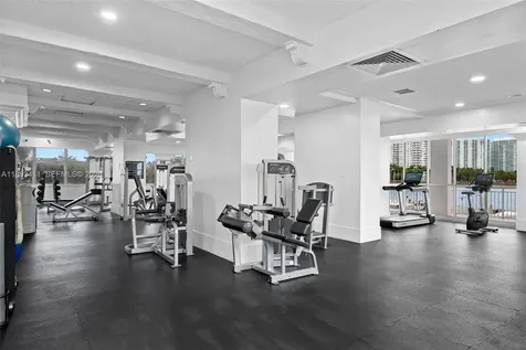18011 Biscayne Boulevard Aventura FL 33160