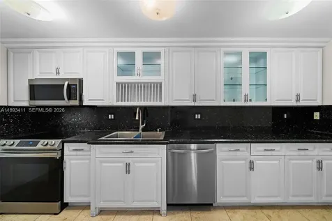 18011 Biscayne Boulevard Aventura FL 33160