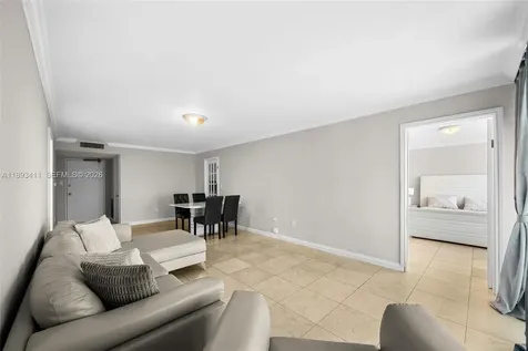 18011 Biscayne Boulevard Aventura FL 33160