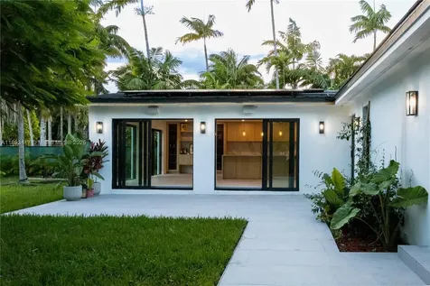 10250 SW 32nd Street Miami FL 33165