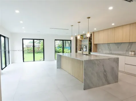 10250 SW 32nd Street Miami FL 33165