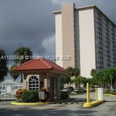 400 Kings Point Drive Sunny Isles Beach FL 33160