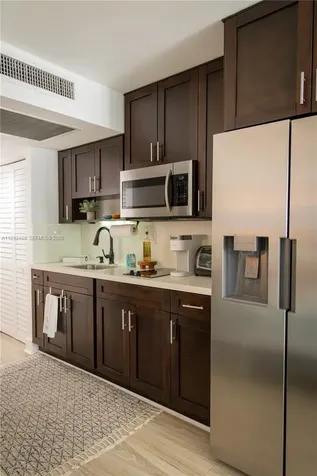 19201 Collins Avenue Sunny Isles Beach FL 33160