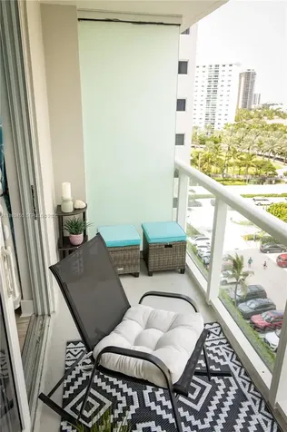 19201 Collins Avenue Sunny Isles Beach FL 33160