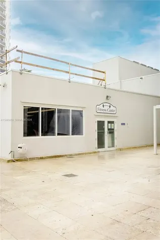 19201 Collins Avenue Sunny Isles Beach FL 33160