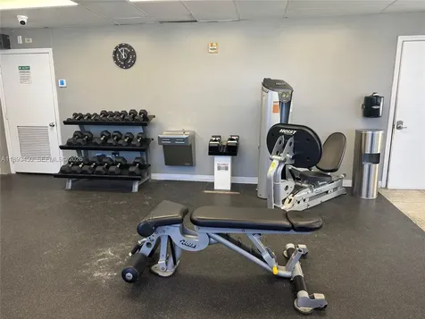 19201 Collins Avenue Sunny Isles Beach FL 33160