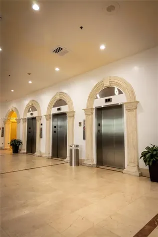 19201 Collins Avenue Sunny Isles Beach FL 33160