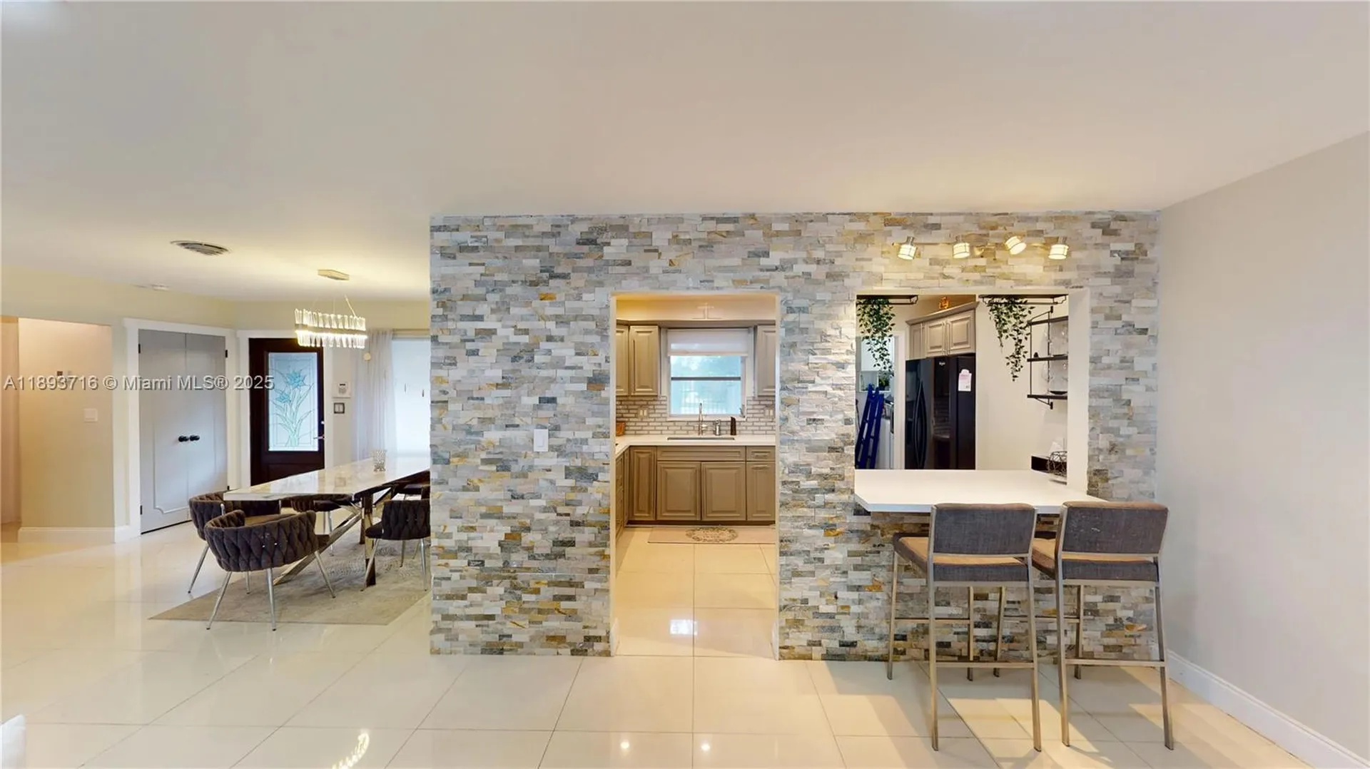 2121 NE 62nd Street Fort Lauderdale FL 33308