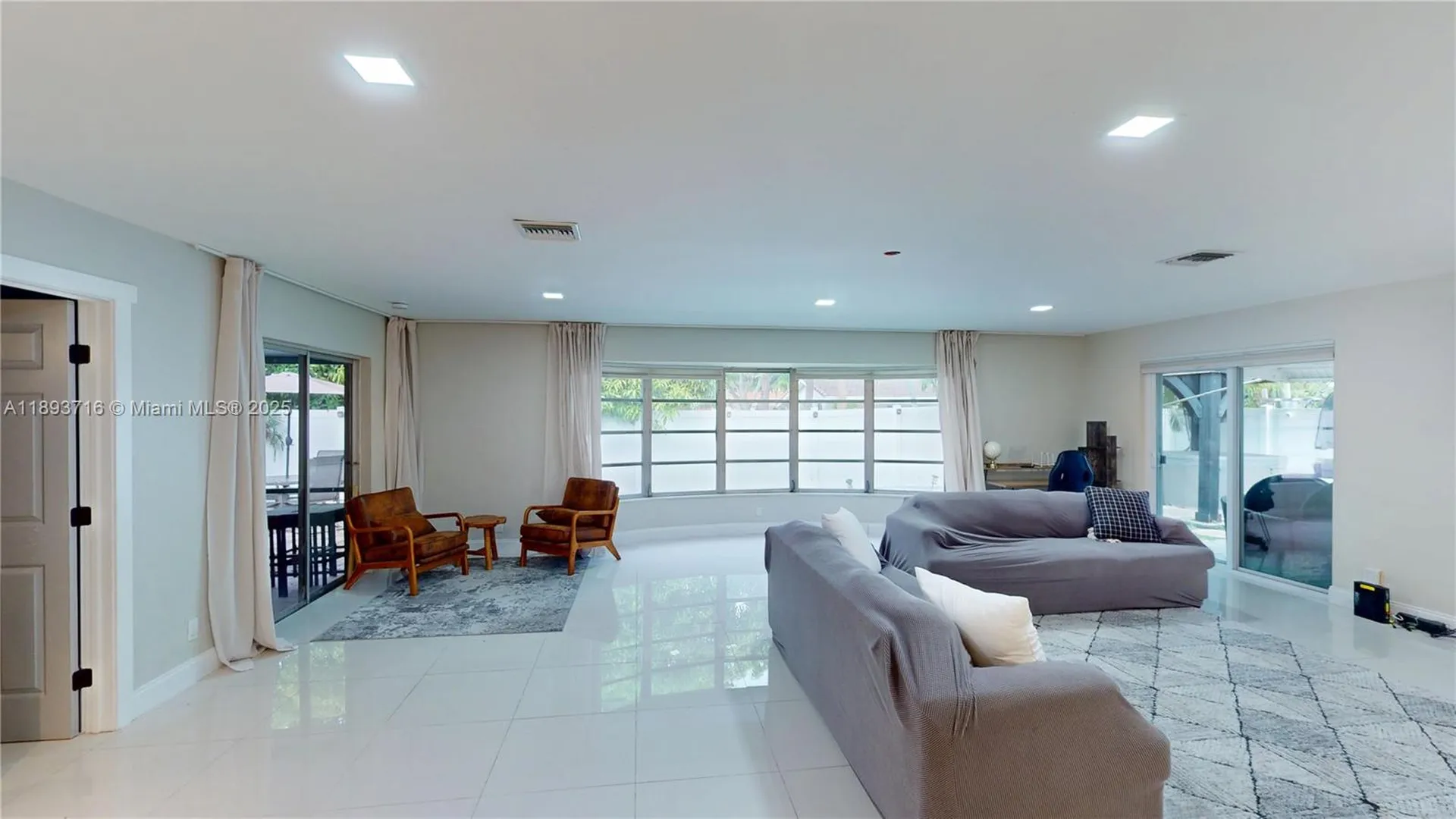 2121 NE 62nd Street Fort Lauderdale FL 33308