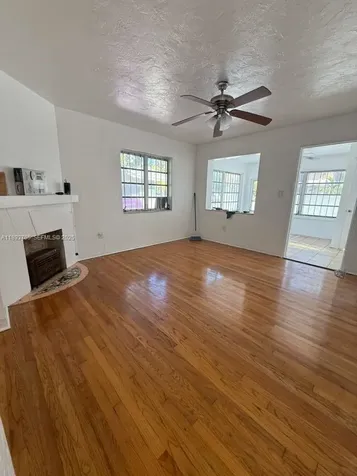 300 NW 13th Avenue Miami FL 33125