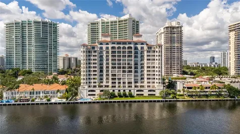 20165 NE 39th Place Aventura FL 33180