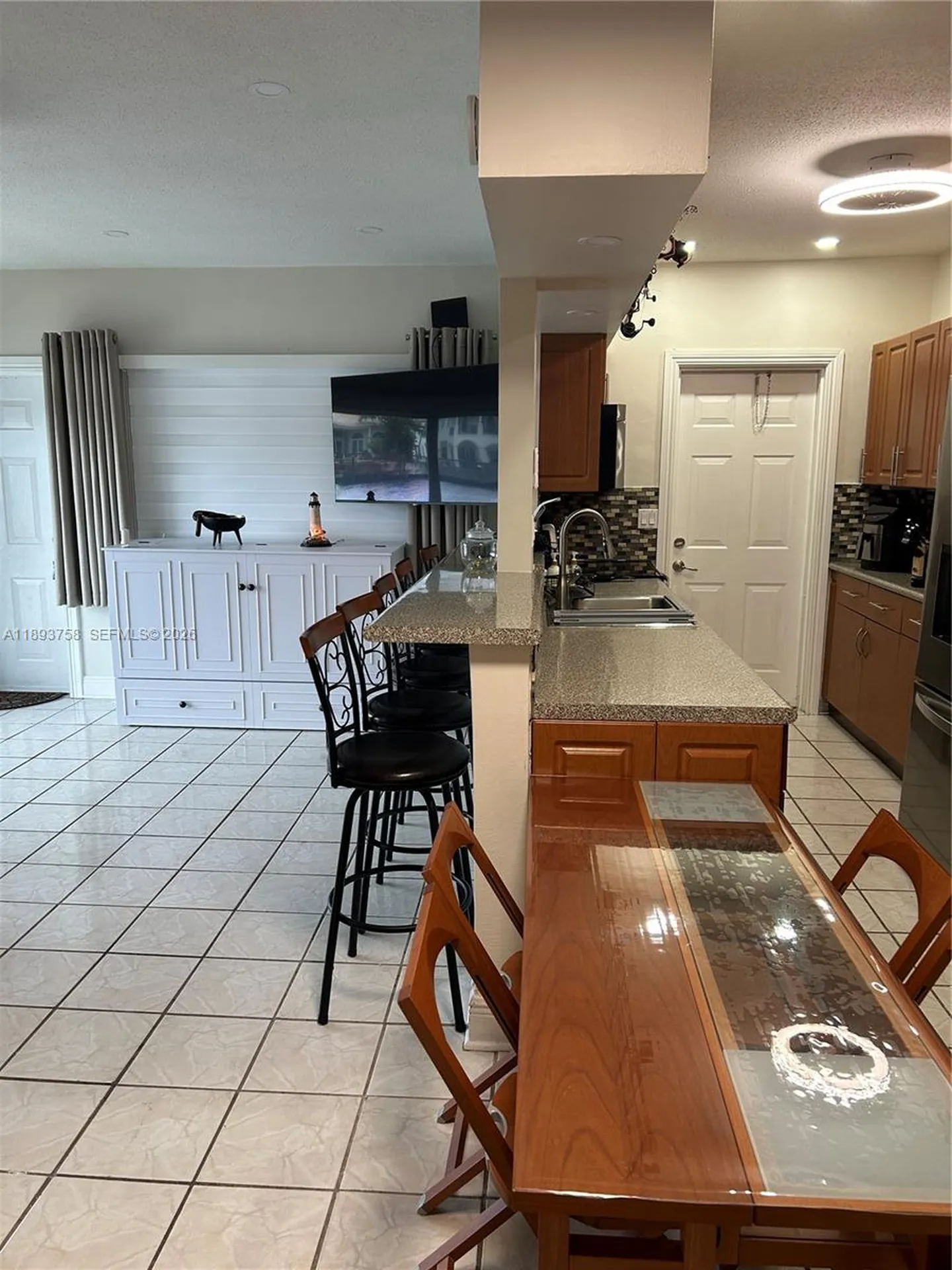 2200 S Ocean Drive Hollywood FL 33019