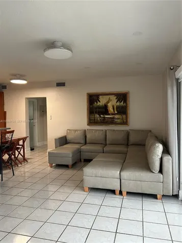 2200 S Ocean Drive Hollywood FL 33019