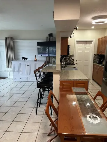 2200 S Ocean Drive Hollywood FL 33019