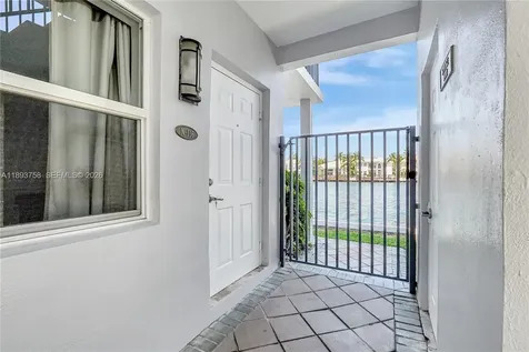 2200 S Ocean Drive Hollywood FL 33019
