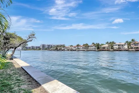 2200 S Ocean Drive Hollywood FL 33019