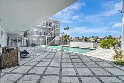 2200 S Ocean Drive Hollywood FL 33019