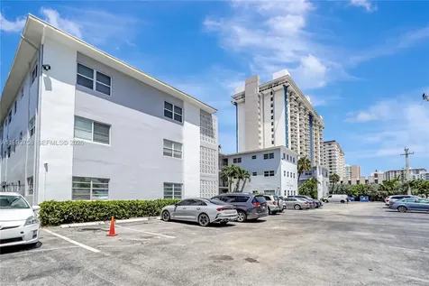 2200 S Ocean Drive Hollywood FL 33019