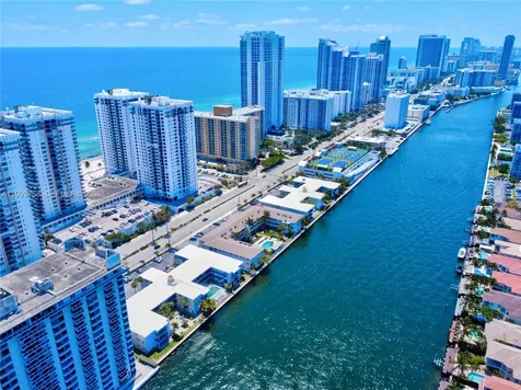 2200 S Ocean Drive Hollywood FL 33019