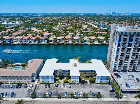 2200 S Ocean Drive Hollywood FL 33019