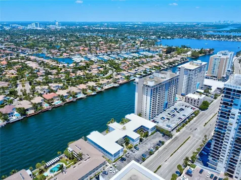 2200 S Ocean Drive Hollywood FL 33019