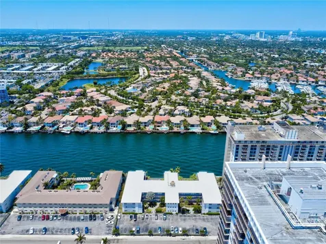 2200 S Ocean Drive Hollywood FL 33019