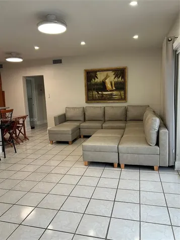 2200 S Ocean Drive Hollywood FL 33019