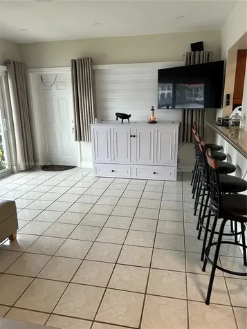 2200 S Ocean Drive Hollywood FL 33019