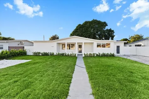 19320 NW 37th Avenue Miami Gardens FL 33056
