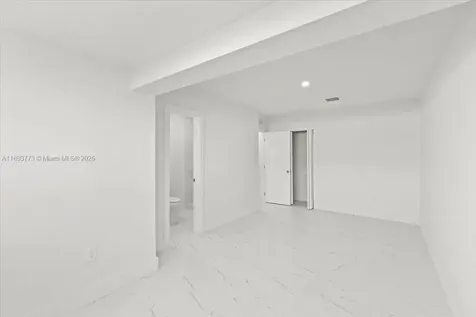 19320 NW 37th Avenue Miami Gardens FL 33056