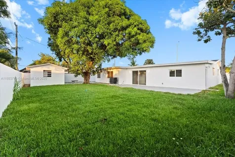19320 NW 37th Avenue Miami Gardens FL 33056