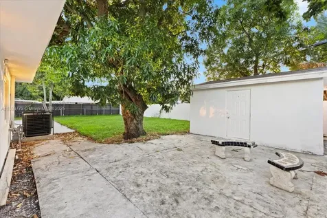19320 NW 37th Avenue Miami Gardens FL 33056