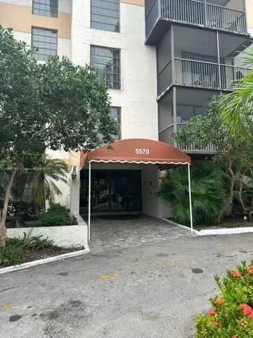 5570 NW 44th Street Lauderhill FL 33319