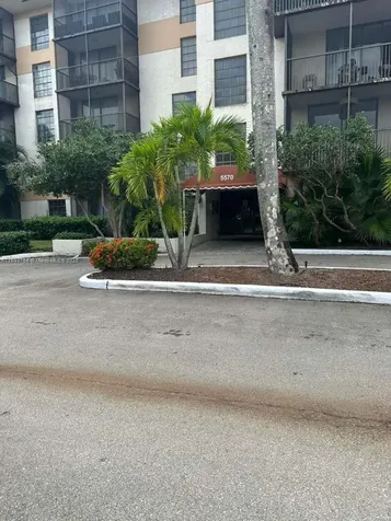 5570 NW 44th Street Lauderhill FL 33319