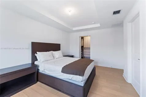 5025 SW 37th Street Pembroke Park FL 33023