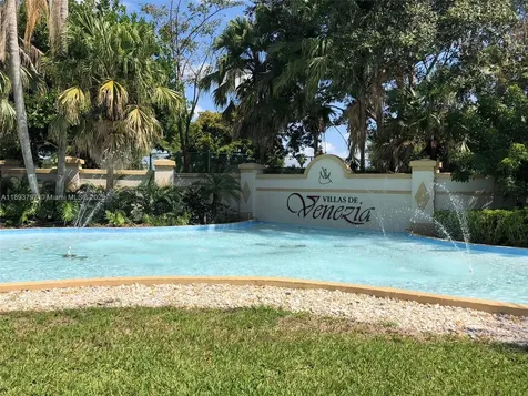 9861 Nob Hill Court Sunrise FL 33351