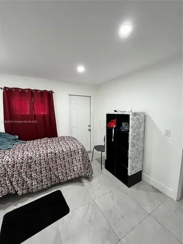 1102 NW 103rd Street Miami FL 33150