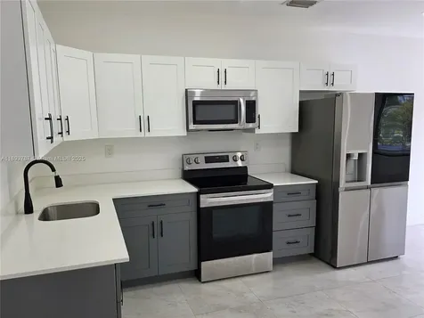 1102 NW 103rd Street Miami FL 33150