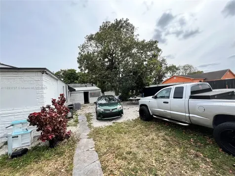 1102 NW 103rd Street Miami FL 33150