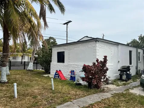 1102 NW 103rd Street Miami FL 33150
