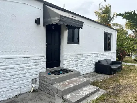 1102 NW 103rd Street Miami FL 33150