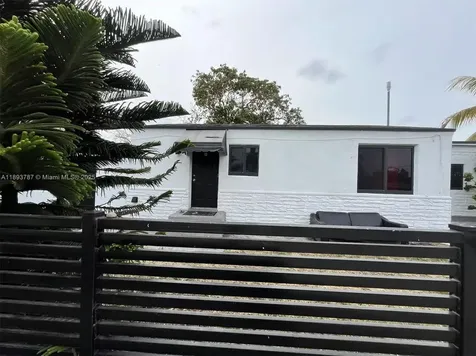 1102 NW 103rd Street Miami FL 33150