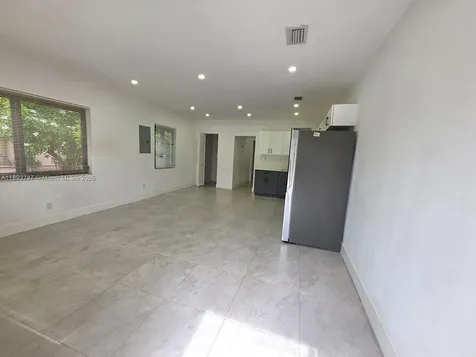 1102 NW 103rd Street Miami FL 33150