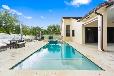 9182 NW 148th Street Miami Lakes FL 33018