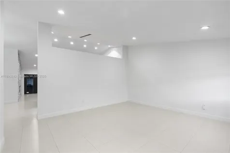 9182 NW 148th Street Miami Lakes FL 33018