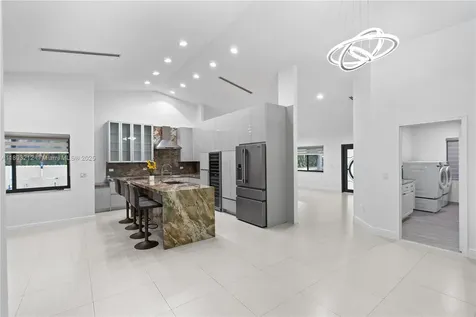 9182 NW 148th Street Miami Lakes FL 33018