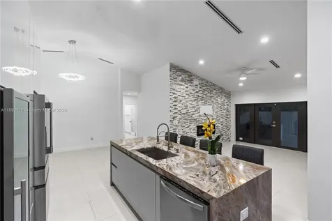 9182 NW 148th Street Miami Lakes FL 33018
